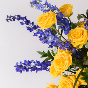 Yellow Bright Long Stem Roses (Exclusive)